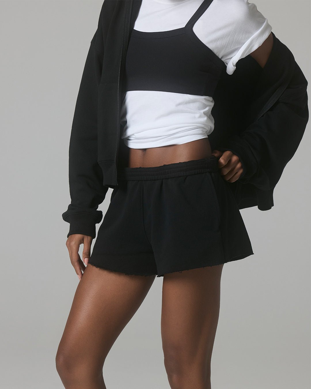 ty Sweatshort - Black - ThirtyYears