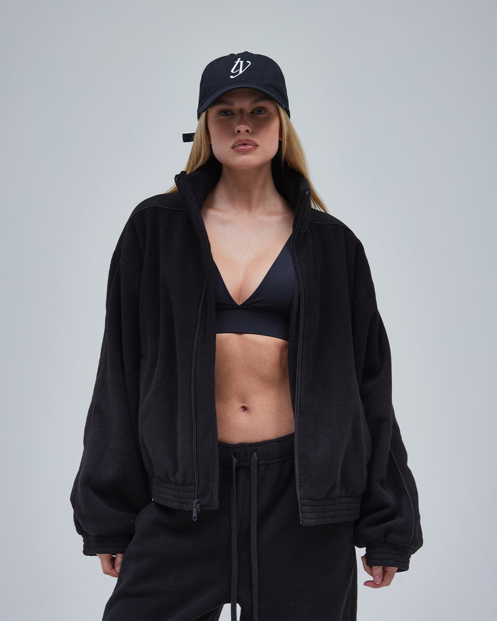 Ari Fleece Jacket - Black