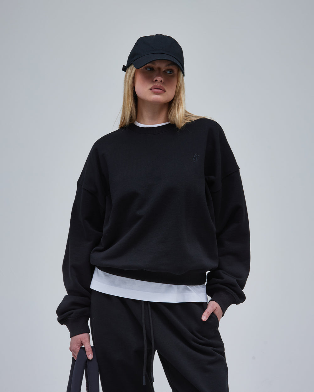 Signature Crew Sweater - Black