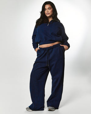
                  
                    Load image into Gallery viewer, Range Straight Leg Pant - Navy
                  
                